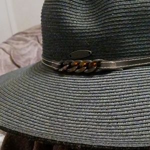 hat